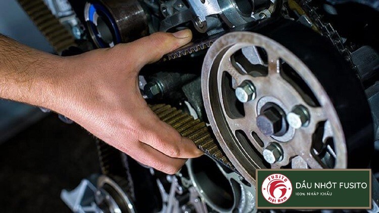 Thay dây curoa ô tô bằng cách nào? Puly tăng dây curoa mua ở đâu? puly dây curoa hãng nào tốt? Cùng dầu nhớt Fusito làm rõ trong bài viết này!