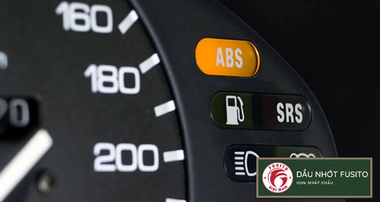 Dầu phanh ô tô là gì? dầu thắng đĩa nên chọn dầu thắng dot 4 hay dầu phanh dot3? Những báo hiệu thiếu dầu phanh trên xe như thế nào? Hãy cùng phân tích!